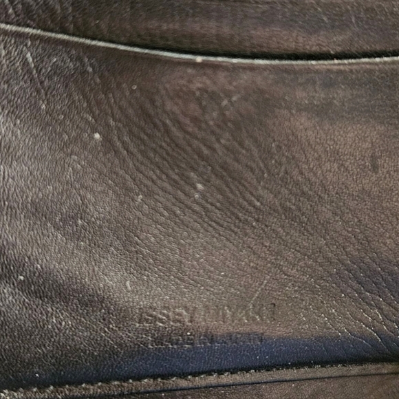 Vintage Issey Miyake | Round Leather Wallet | Made In Japan | Unisex - Picture 4 of 16